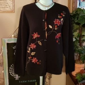 KB Collections Button Down Sweater Size Medium